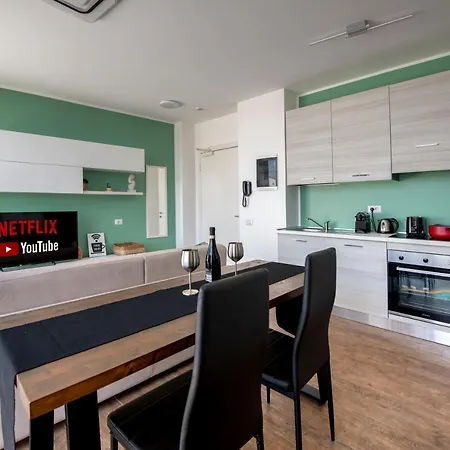 Attico Luxury Con Parcheggio E Terrazza Vista Mozzafiato Appartement *